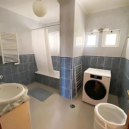 Flat T2 Perniciaro - Centre - דירה אלבופיירה